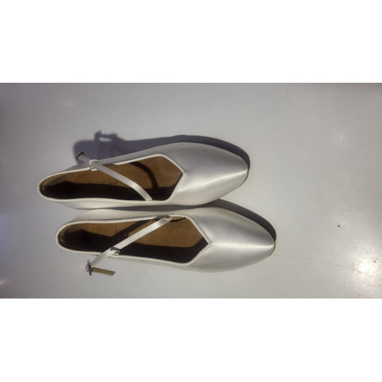 BD 138 white