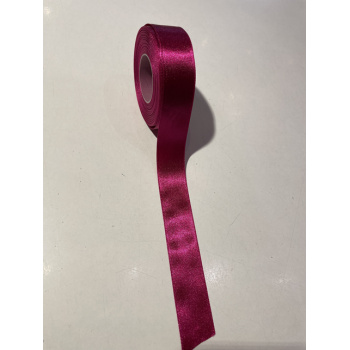 saténová stuha fuchsia
